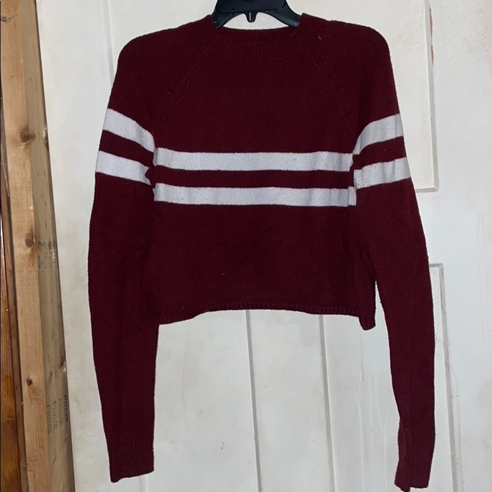 Mock Hollister varsity cropped sweater